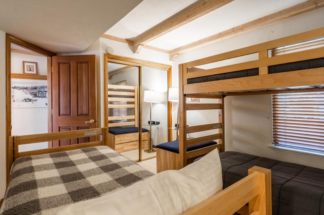 Hébergement de vacances Walk To Lift Updated 2 Bedroom 2 And A Half Bathrooms 1849 209 Steps To Canyon Sleeps 6