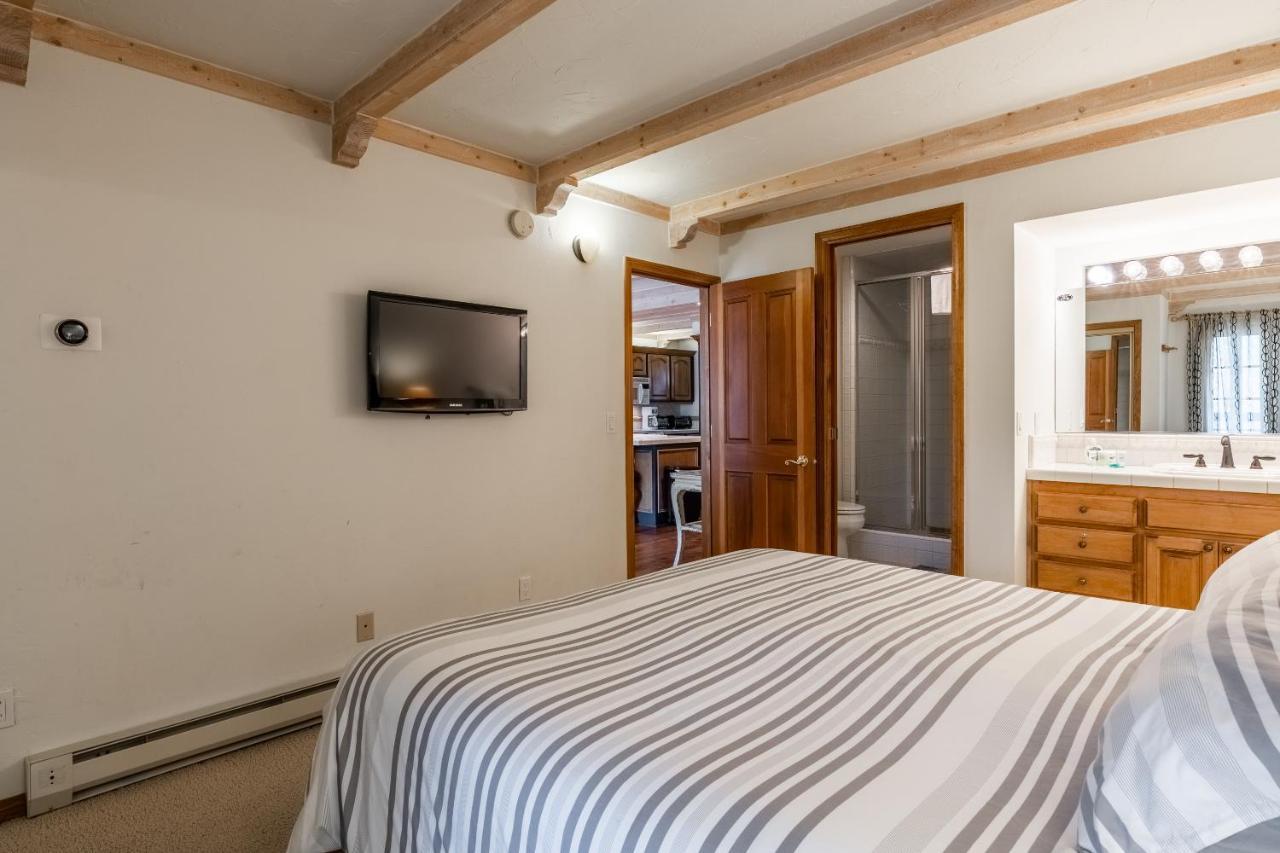 Hébergement de vacances Walk To Lift Updated 2 Bedroom 2 And A Half Bathrooms 1849 209 Steps To Canyon Sleeps 6 *