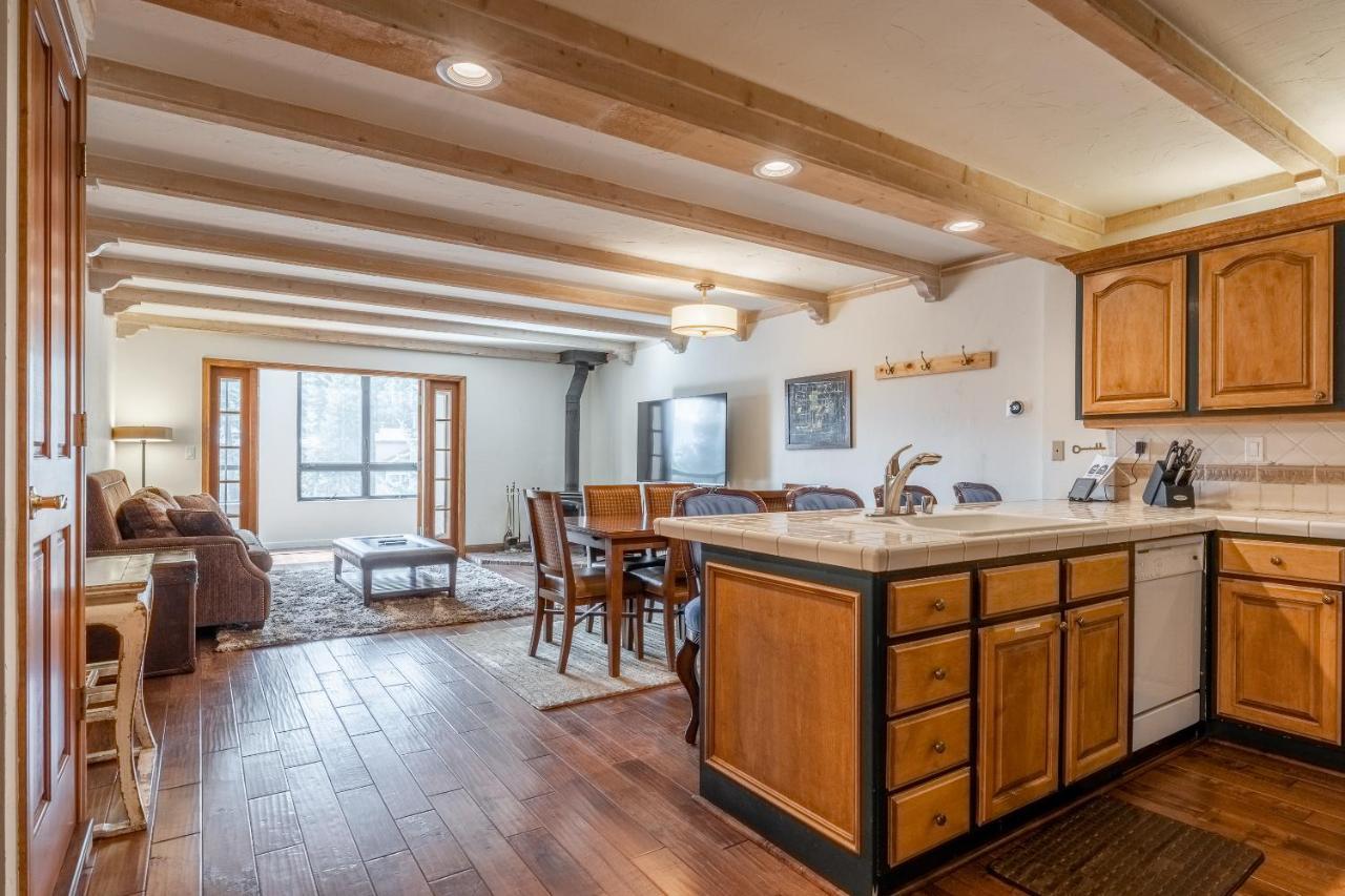 Walk To Lift Updated 2 Bedroom 2 And A Half Bathrooms 1849 209 Steps To Canyon Sleeps 6 *