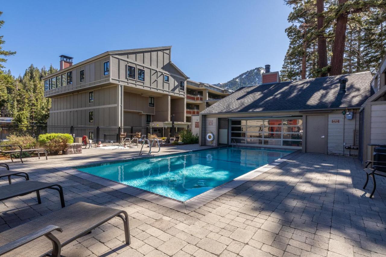 Hébergement de vacances Walk To Lift Updated 2 Bedroom 2 And A Half Bathrooms 1849 209 Steps To Canyon Sleeps 6 Mammoth Lakes