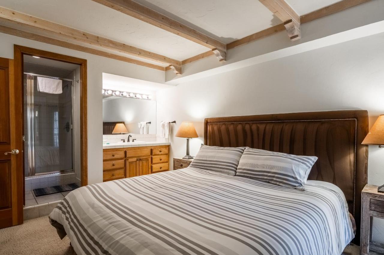 Walk To Lift Updated 2 Bedroom 2 And A Half Bathrooms 1849 209 Steps To Canyon Sleeps 6 Hébergement de vacances Mammoth Lakes