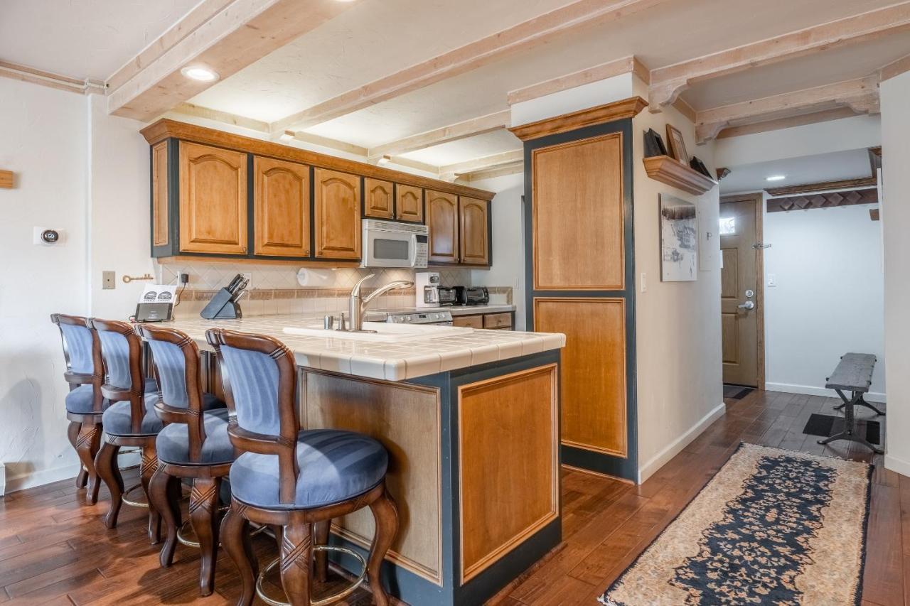 Walk To Lift Updated 2 Bedroom 2 And A Half Bathrooms 1849 209 Steps To Canyon Sleeps 6 Hébergement de vacances Mammoth Lakes