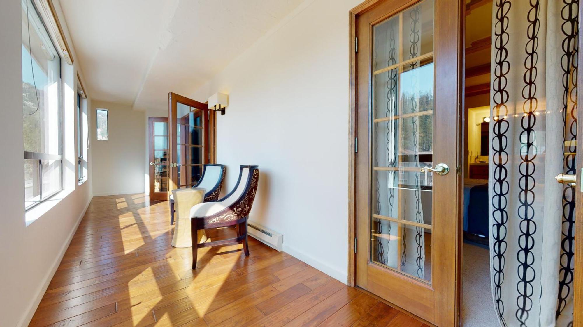 Walk To Lift Updated 2 Bedroom 2 And A Half Bathrooms 1849 209 Steps To Canyon Sleeps 6 *