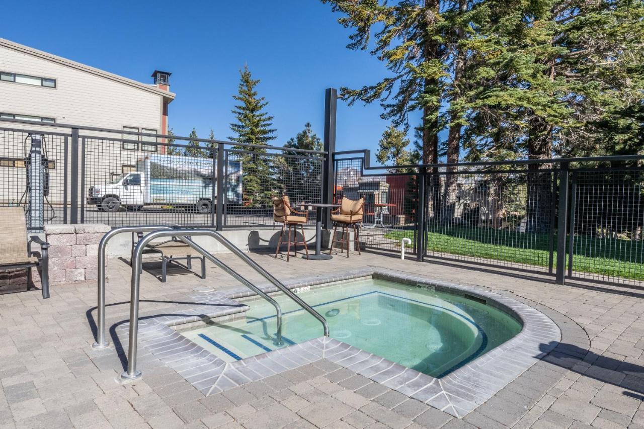Canyon Condo: Ski-in 2br With Updated Amenities * Mammoth Lakes